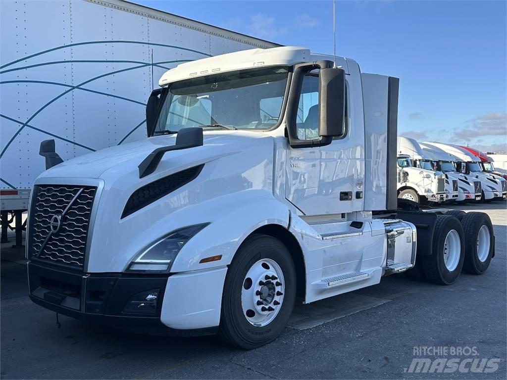Volvo VNL300 Tahače