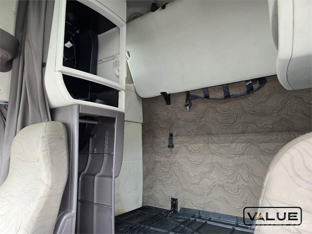 Volvo VNL670 Tahače
