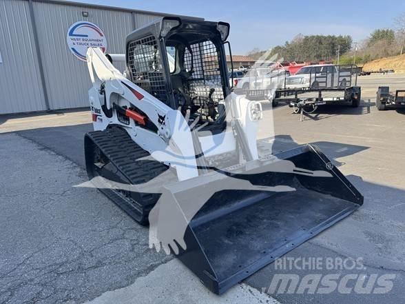 Bobcat T740 Smykem řízené nakladače