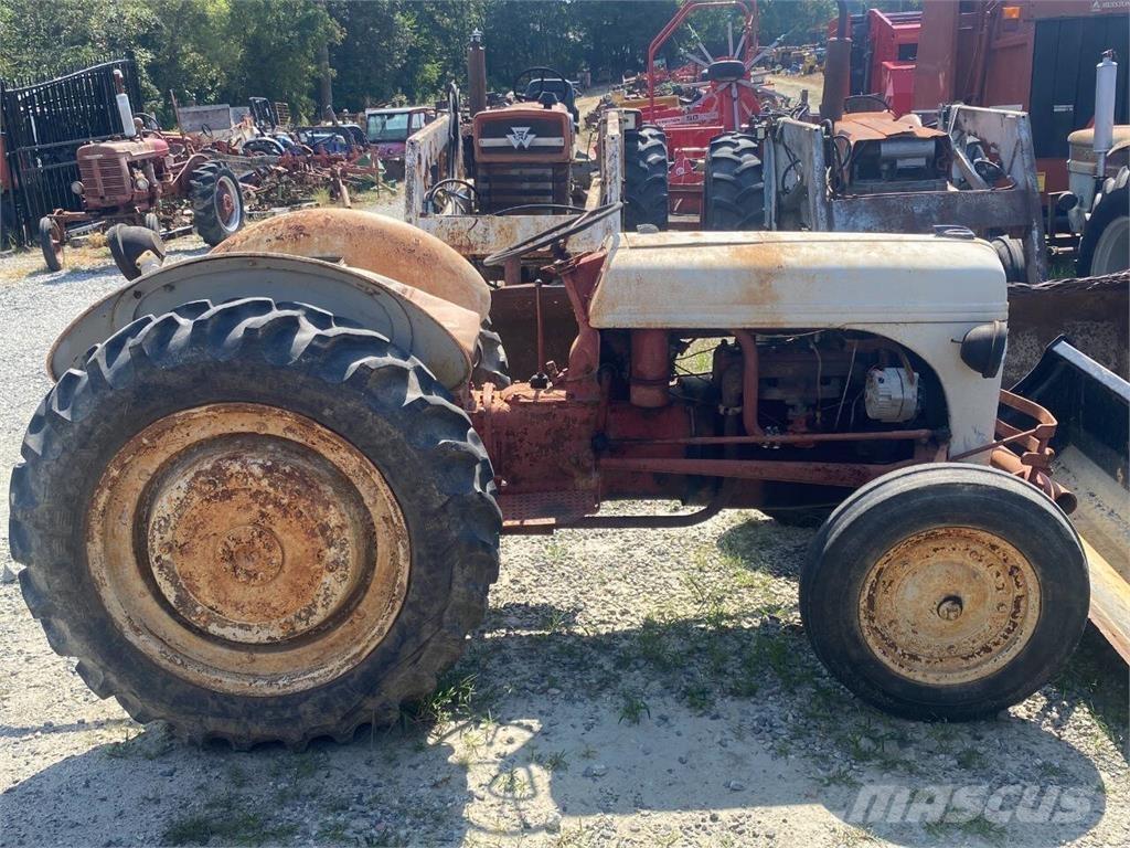 Ford 8N Stavebnictví - ostatní