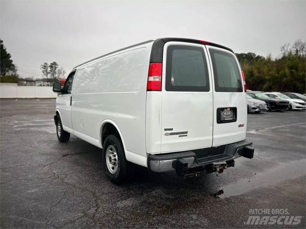 GMC Savana Stavebnictví - ostatní