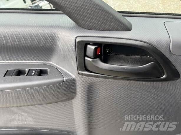 Isuzu NRR Stavebnictví - ostatní