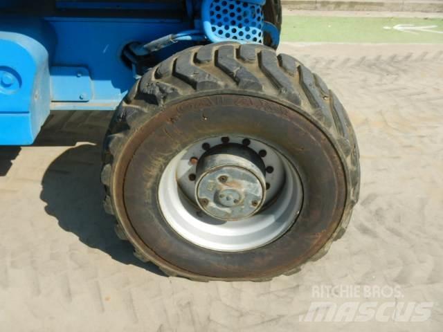 Aichi SP21AJ Teleskopické plošiny