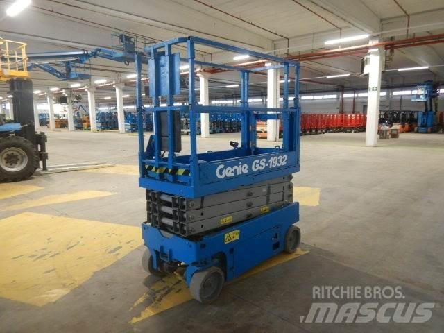 Genie GS1932 Nůžková zvedací plošina