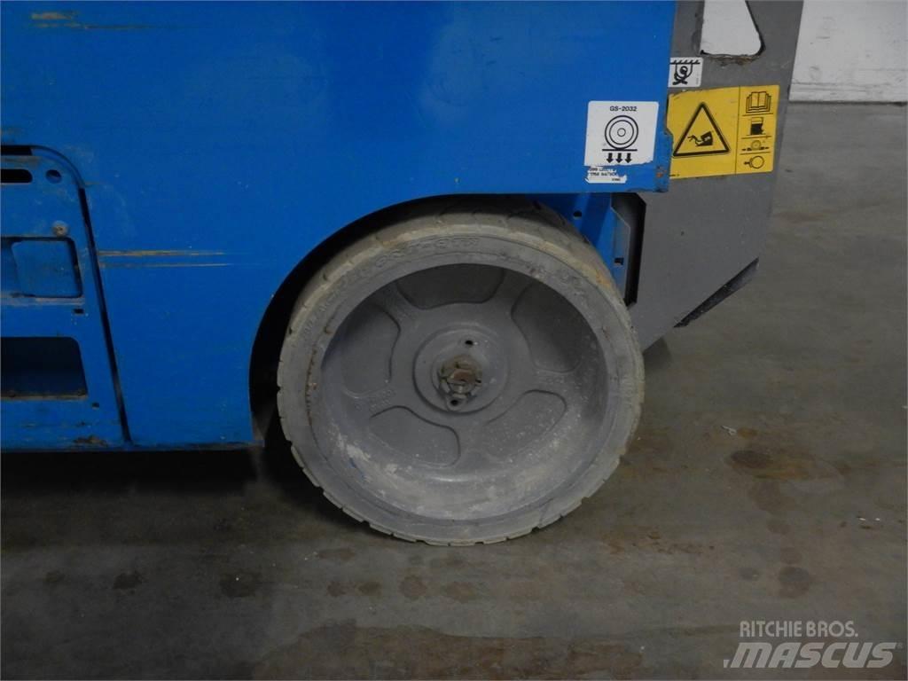 Genie GS2032 Nůžková zvedací plošina