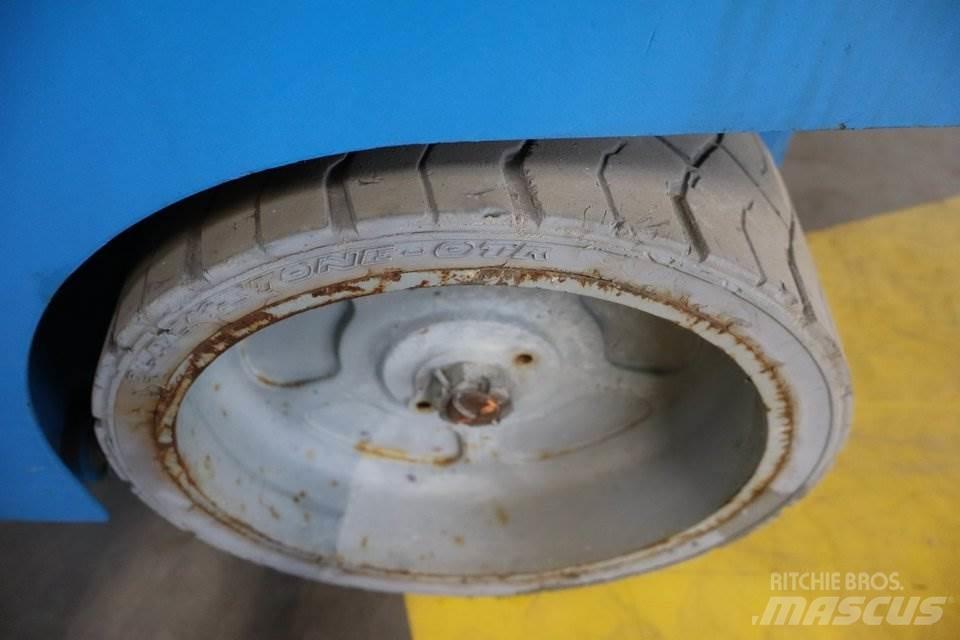 Genie GS2046 Nůžková zvedací plošina