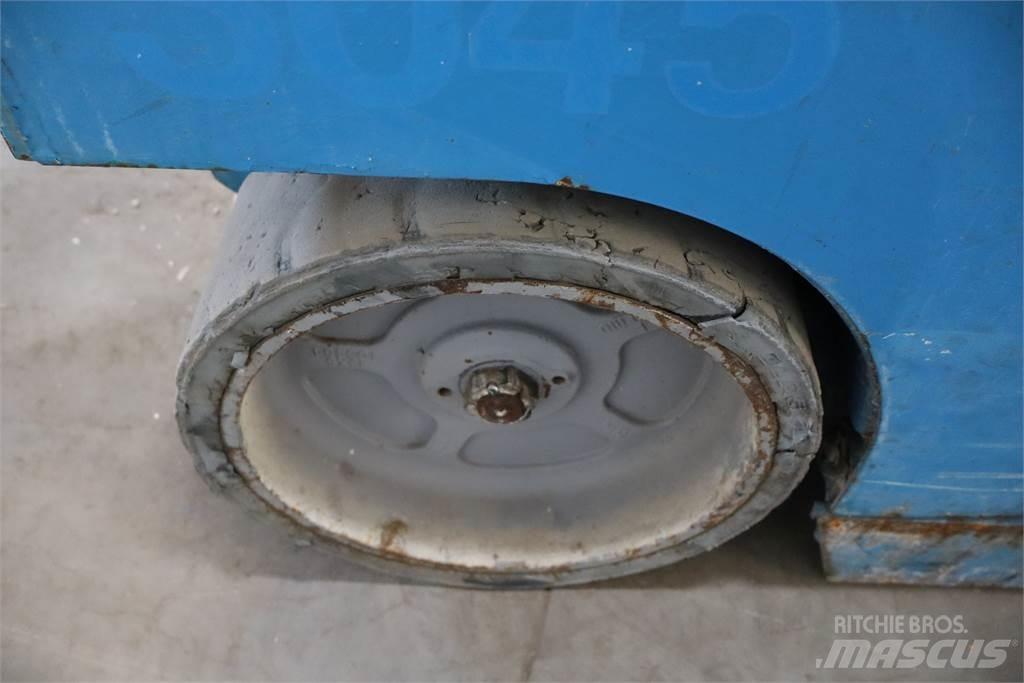 Genie GS3246 Nůžková zvedací plošina
