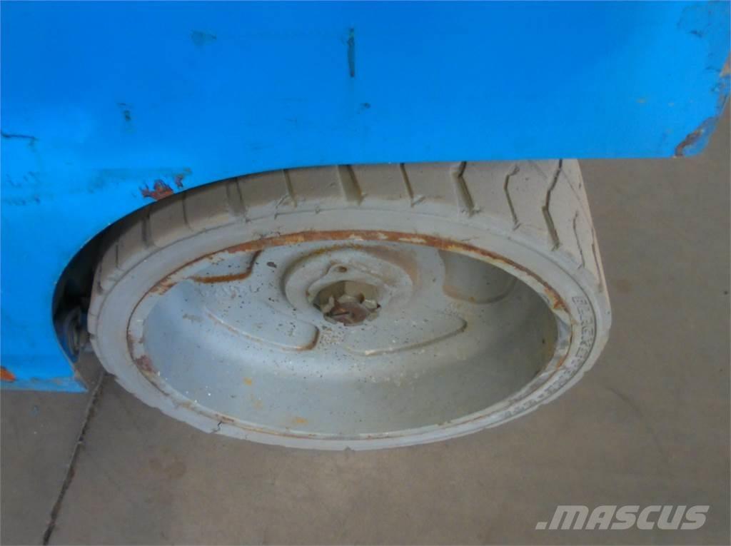 Genie GS3246 Nůžková zvedací plošina