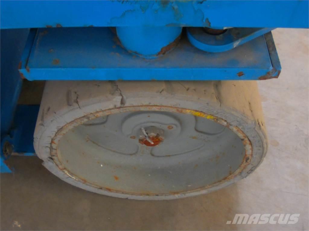 Genie GS3246 Nůžková zvedací plošina