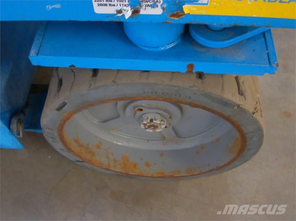 Genie GS3246 Nůžková zvedací plošina
