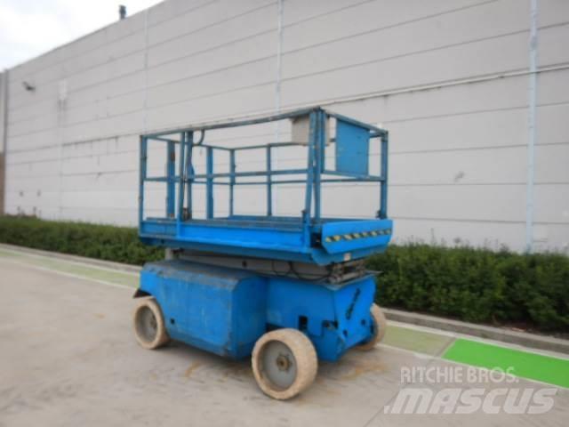 Genie GS3268DC Nůžková zvedací plošina