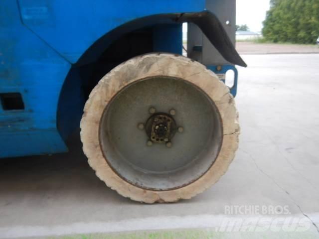 Genie GS3268DC Nůžková zvedací plošina