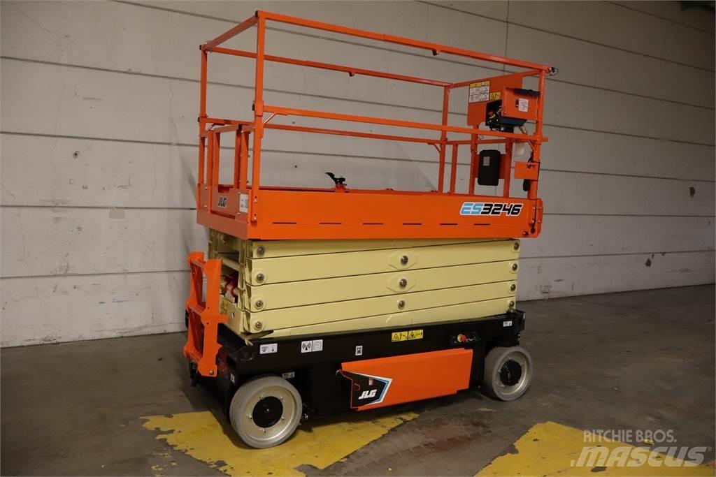 JLG 3246ES Nůžková zvedací plošina