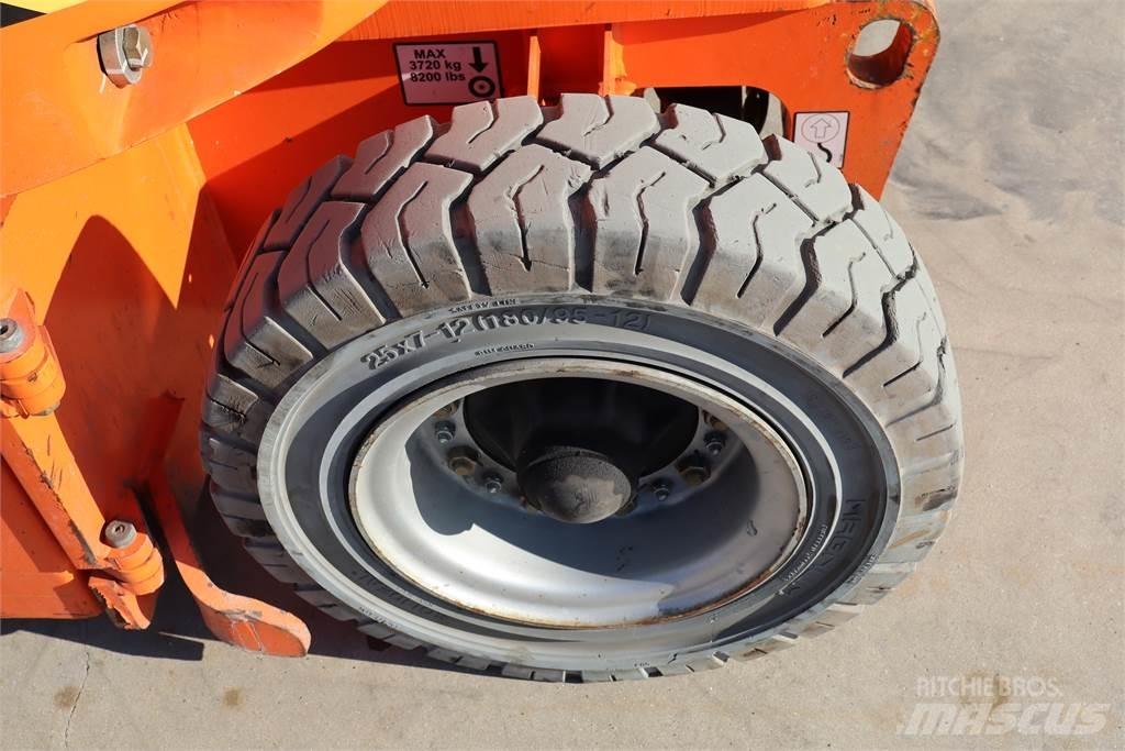JLG E300AJP Kloubové plošiny