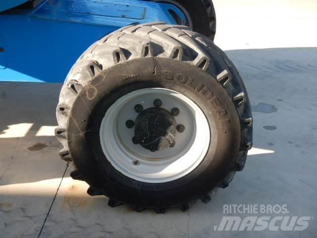 Manitou 200ATJ Kloubové plošiny