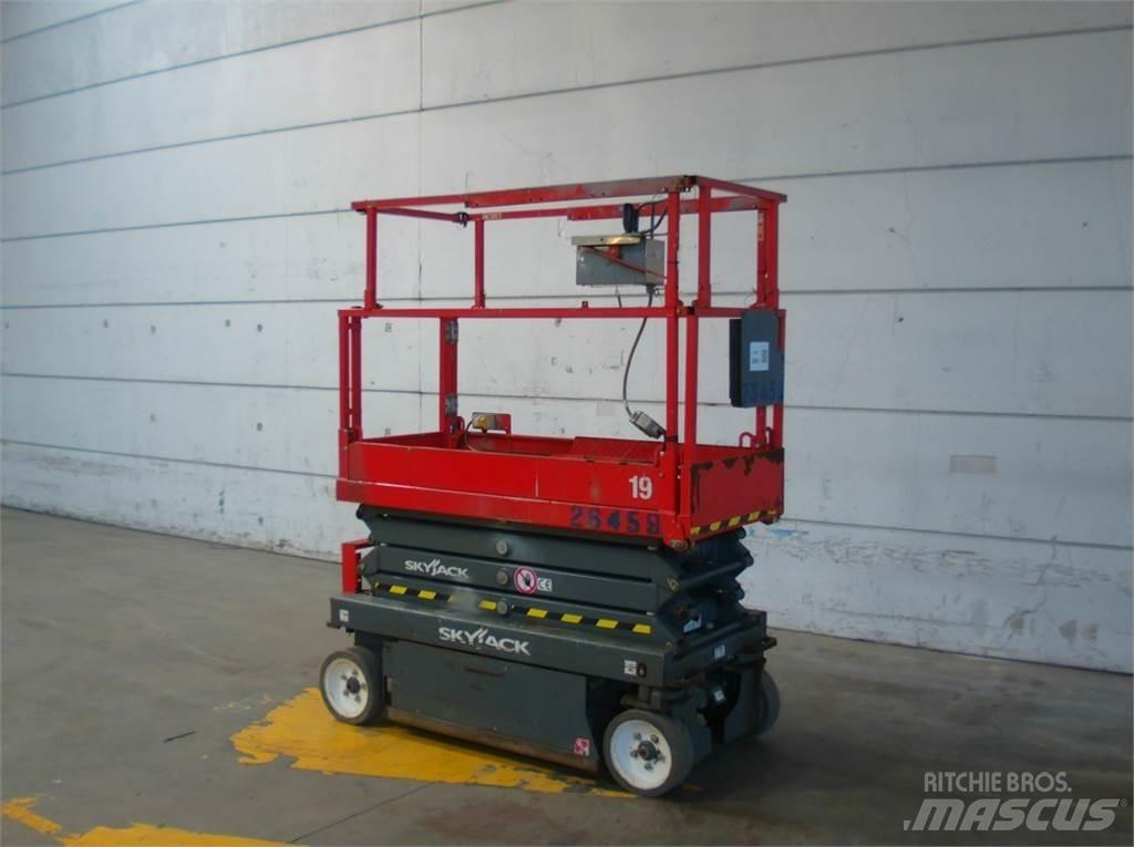 SkyJack SJ3219 Nůžková zvedací plošina