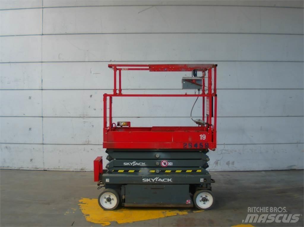 SkyJack SJ3219 Nůžková zvedací plošina