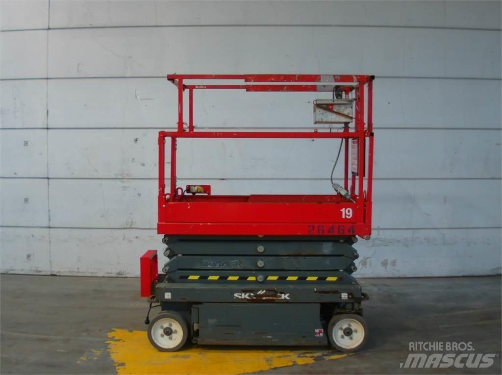 SkyJack SJ3219 Nůžková zvedací plošina