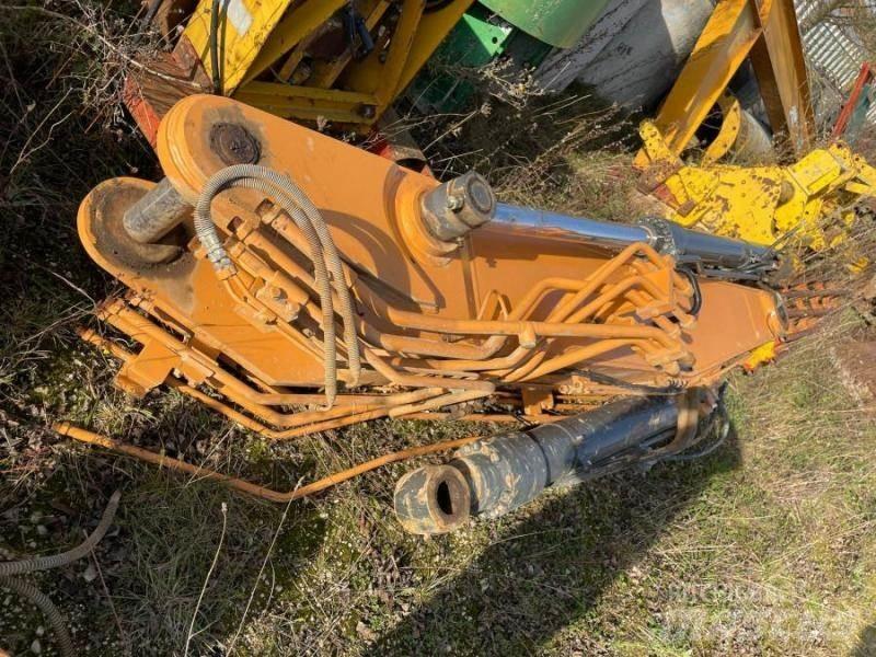 CASE CX245SR Výložníky a lžíce