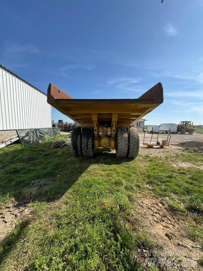 CAT 771D Pevné dempry