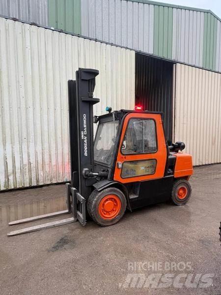 Doosan D45SC Další