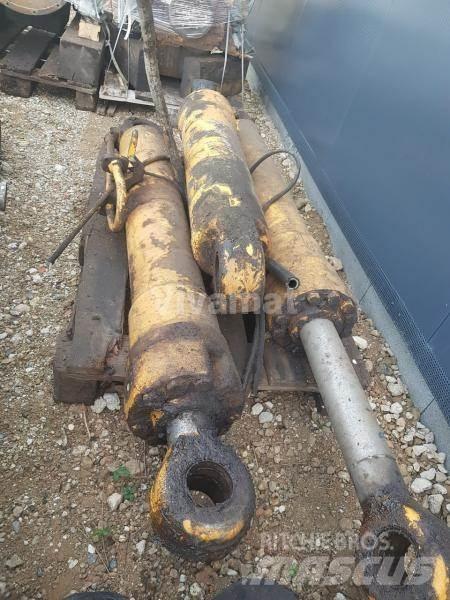 Liebherr A914 Ostatní komponenty