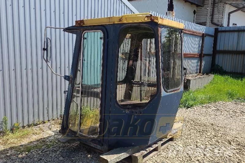 Hanomag 70E Cab / Kabina Kabiny a interiér