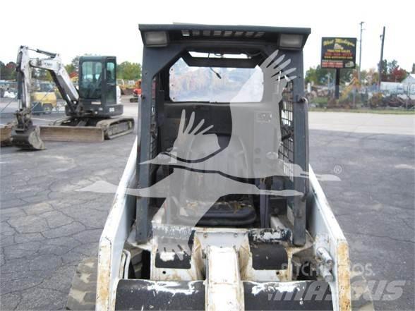 Bobcat 751 Smykem řízené nakladače