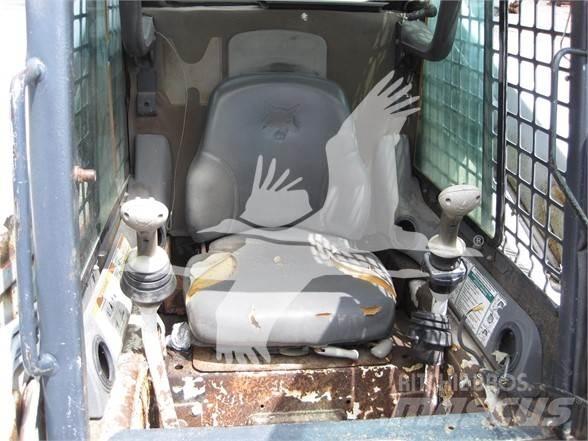 Bobcat T190 Smykem řízené nakladače