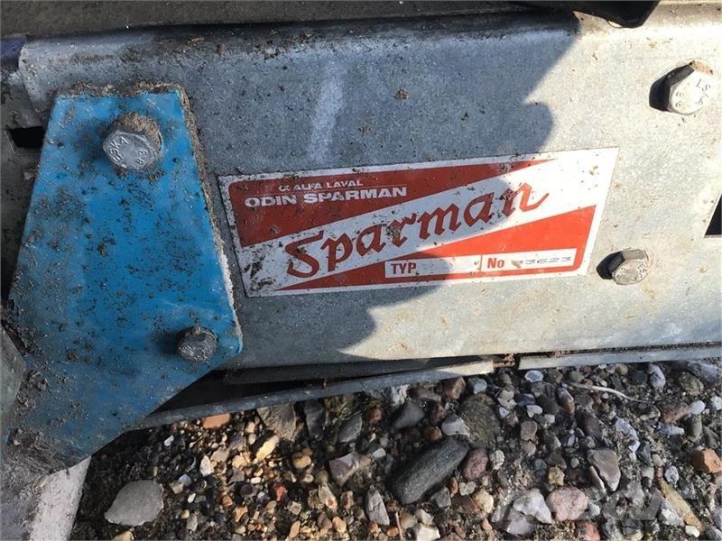  - - - Pásy, řetězy a podvozek