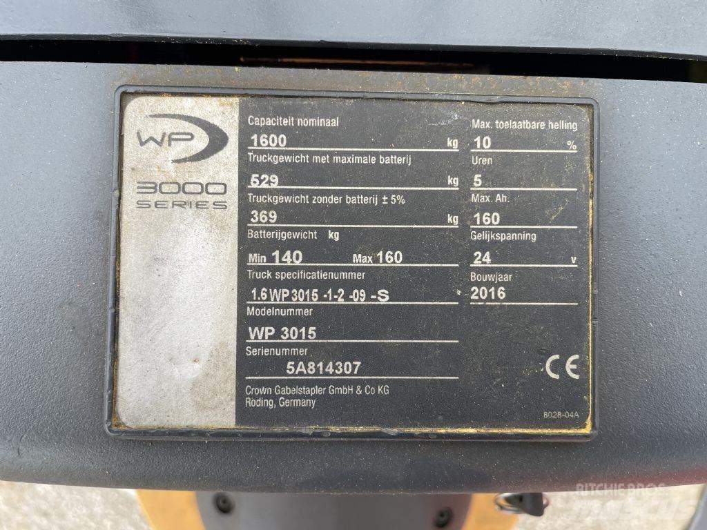 Crown WP3015 Ručně vedené vysokozdvižné vozíky