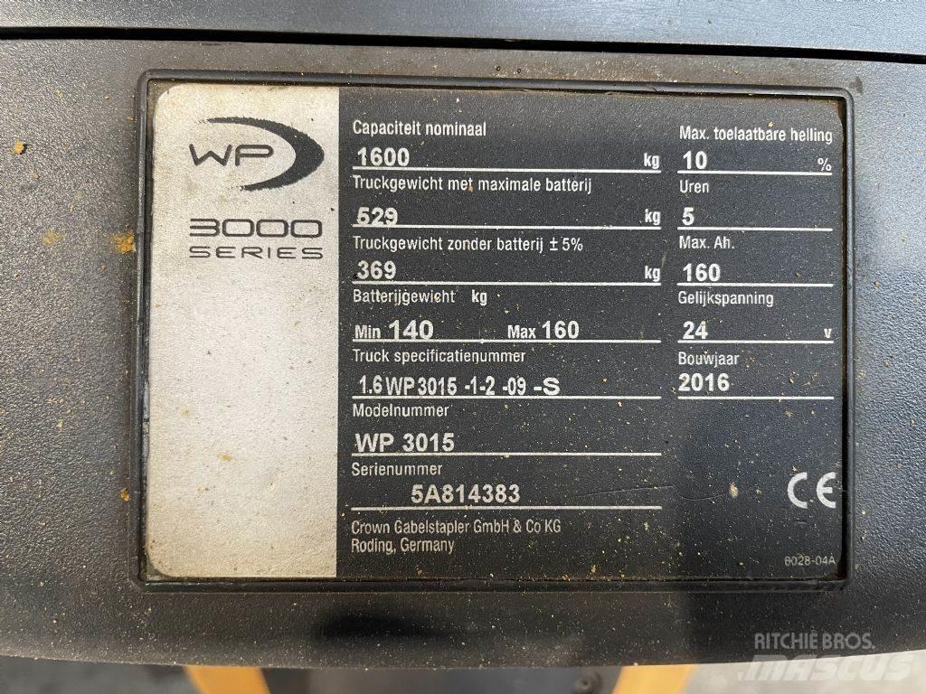 Crown WP3015 Ručně vedené vysokozdvižné vozíky