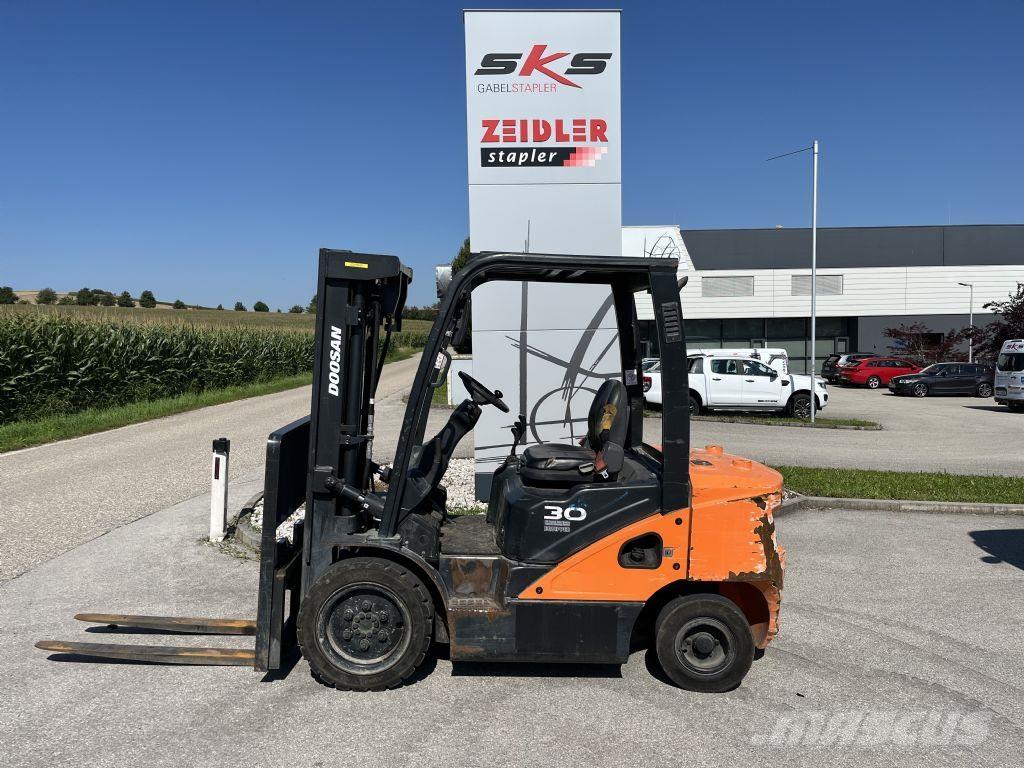 Doosan D30S-7 Dieselové vozíky