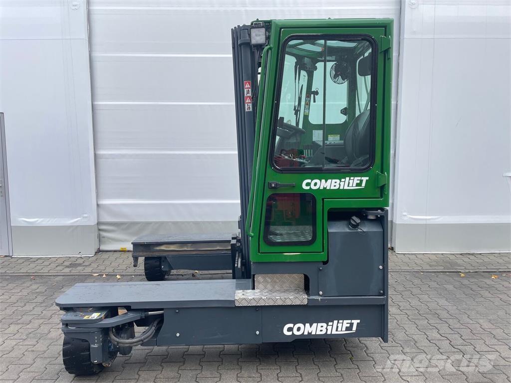 Combilift C4000 Vysokozdvižný vozík s bočním ložením