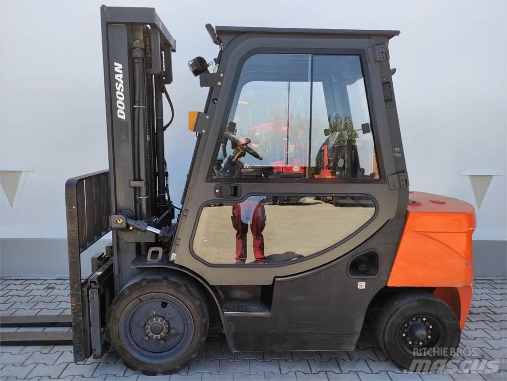 Doosan D30 GP Dieselové vozíky