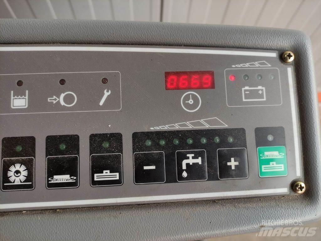 Hako B140R Zametací stroje