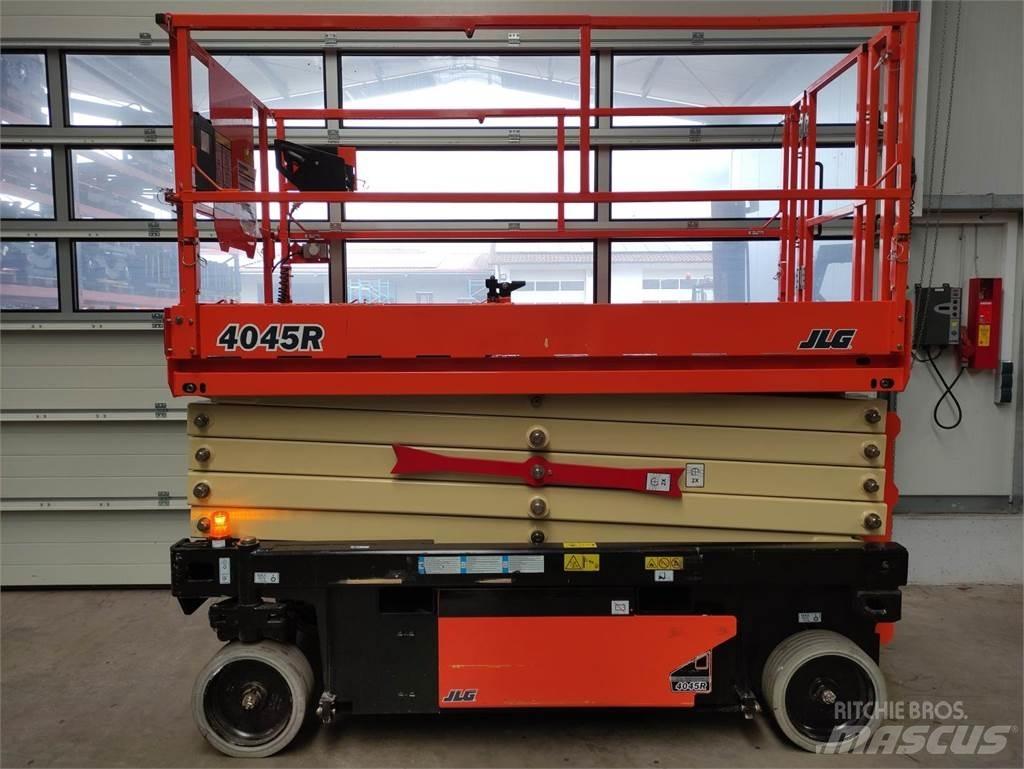 JLG 4045R Nůžková zvedací plošina