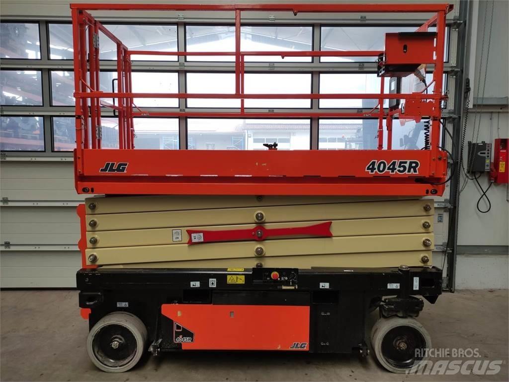 JLG 4045R Nůžková zvedací plošina