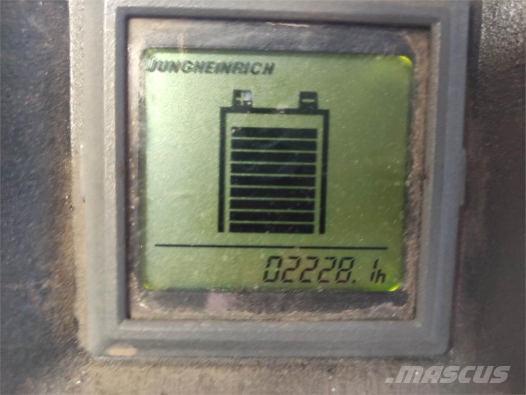 Jungheinrich ELE16G Nízkozdvižný vozík