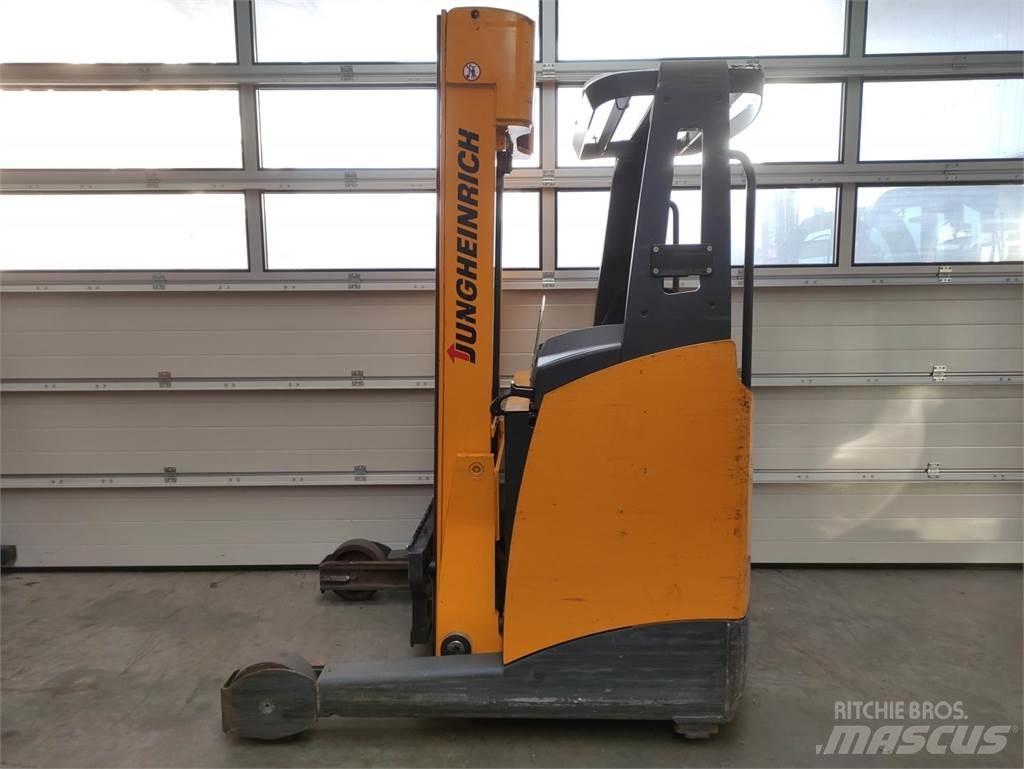 Jungheinrich ETV116 Retraky