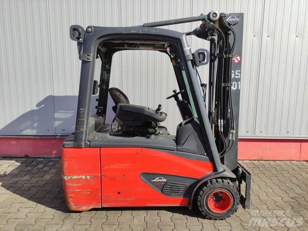 Linde E20L-02-386 Akumulátorové vozíky