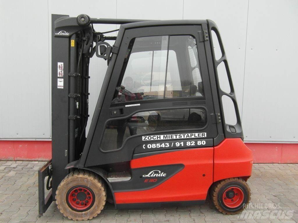 Linde E30-01-387 Akumulátorové vozíky