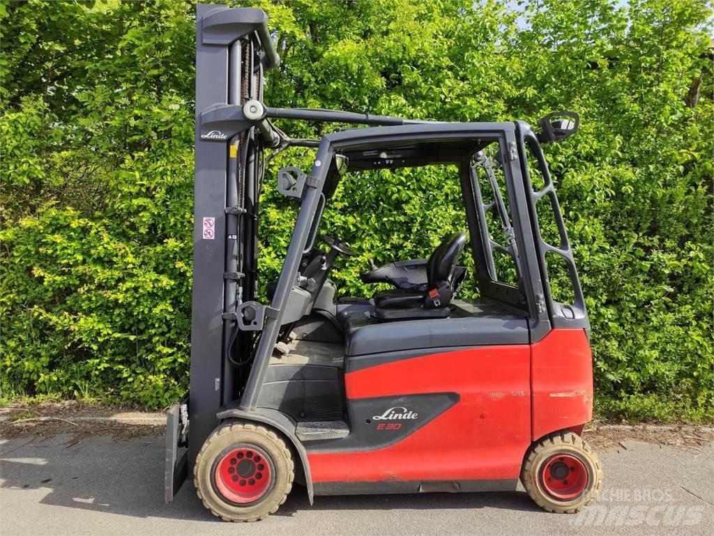 Linde E30HL-01/600-387 Akumulátorové vozíky