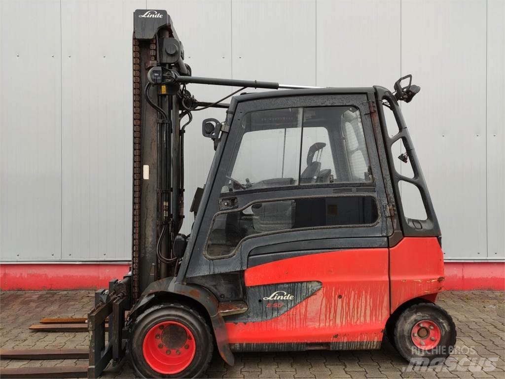 Linde E50HL-01-388 Akumulátorové vozíky