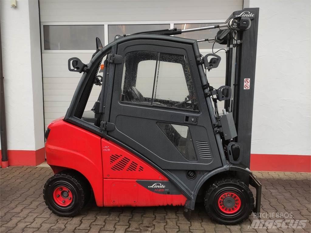 Linde H25D-02-392 EVO Dieselové vozíky