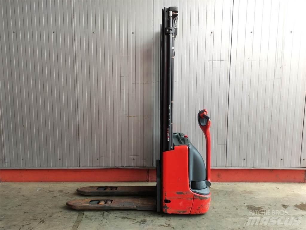 Linde L12 Ručně vedené vysokozdvižné vozíky