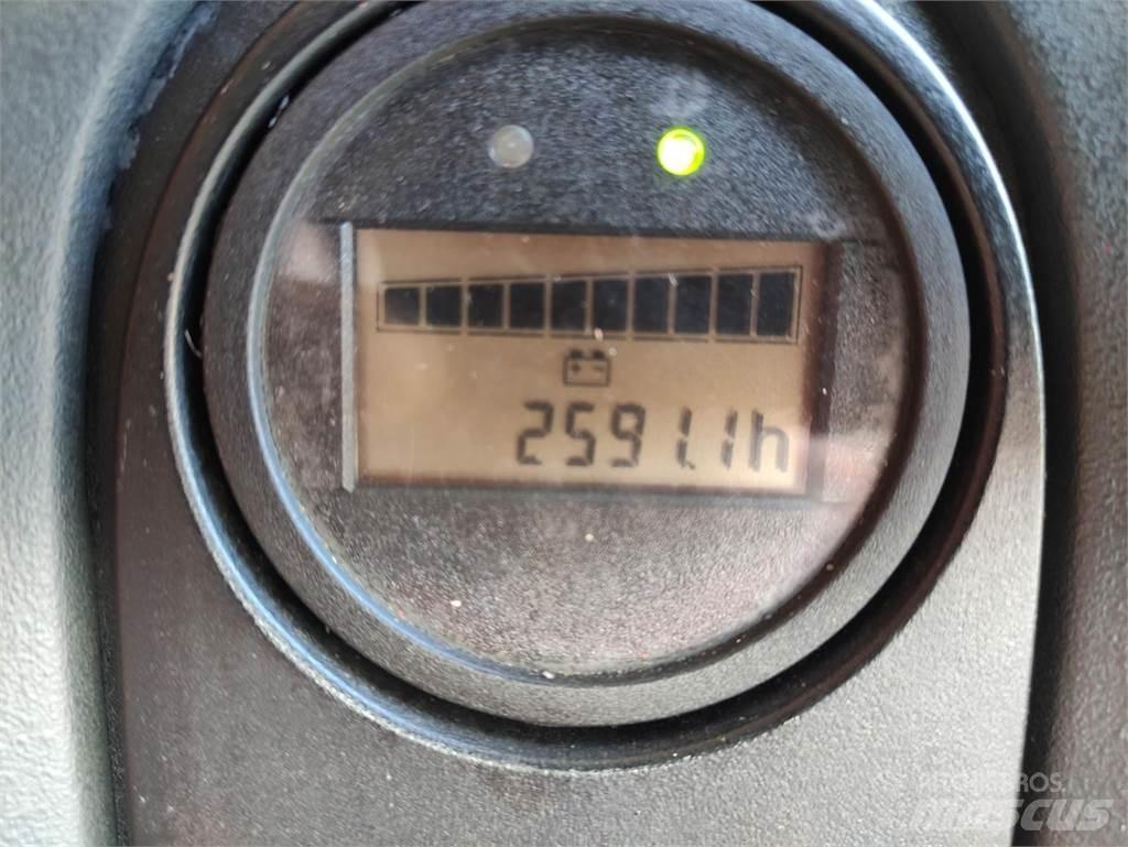 Linde L12i-1172 Ručně vedené vysokozdvižné vozíky