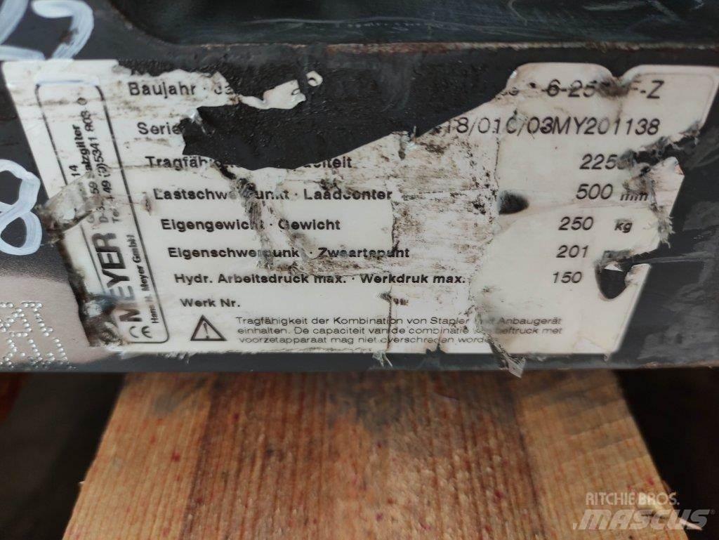 Meyer 6-2504F-Z Manipulace s materiálem – ostatní