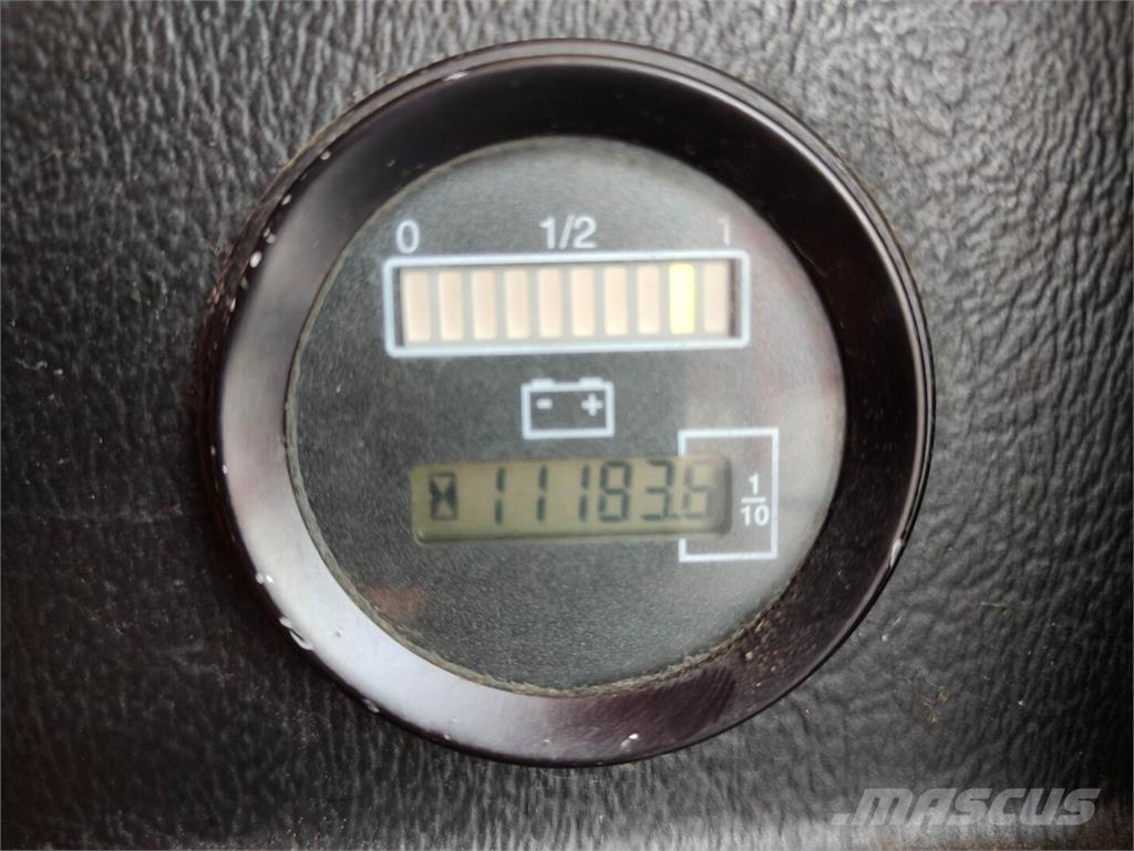 Toyota SLL 16 Ručně vedené vysokozdvižné vozíky