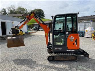 Doosan DX 19